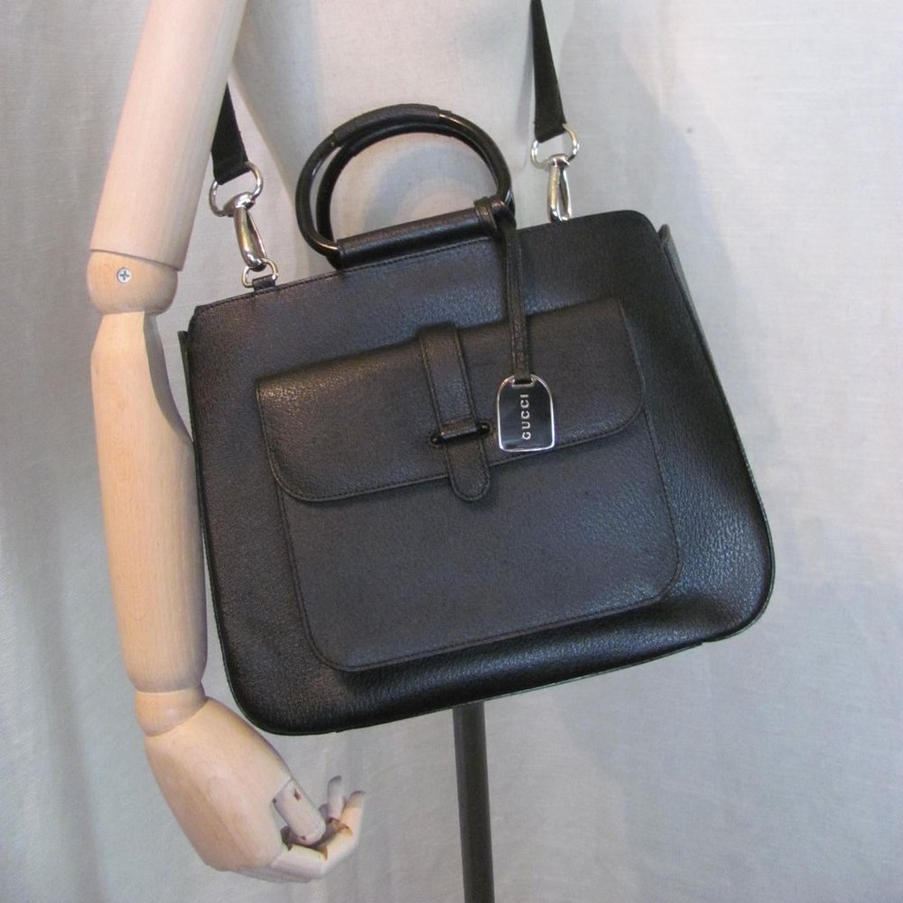GUCCI Vintage Stylish Black Pig Skin Leather Handbag Satchel/Shoulder 1990s